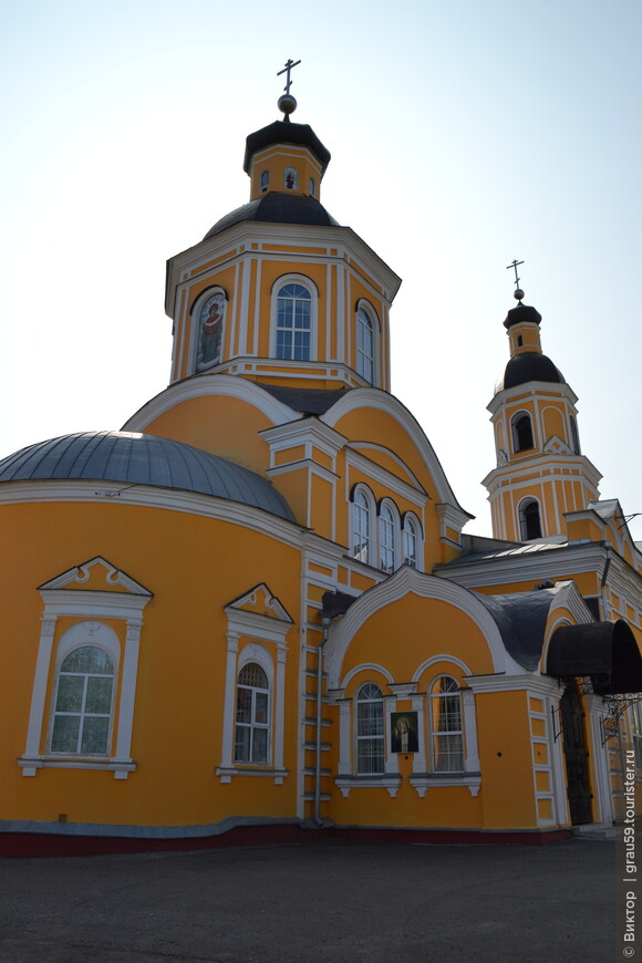 Собор, где Божественную литургию совершил Патриарх Всея Руси Алексий II