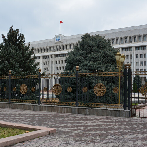 МИД Киргизии рекомендовал своим гражданам не ездить в Россию