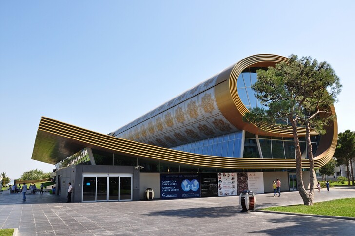 Азербайджанский Национальный музей ковра в Баку