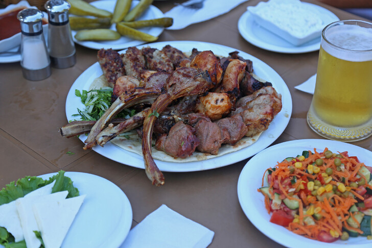Мясные деликатесы в Баку