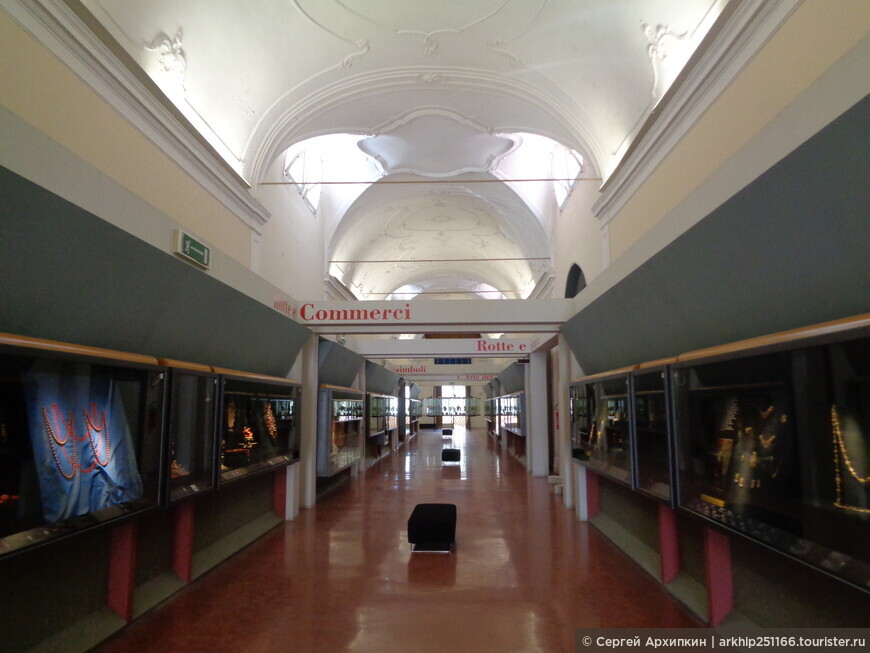 Лучший музей на Западе Сицилии — музей Пэполи в Трапани с коралловыми драгоценностями и гильотиной