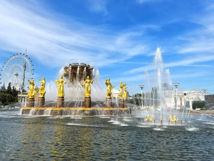 Легендарный фонтан Дружба народов