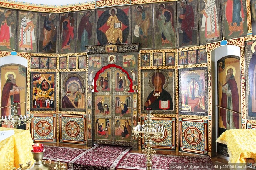 Крестовоздвиженская церковь в Коломне у стен Кремля