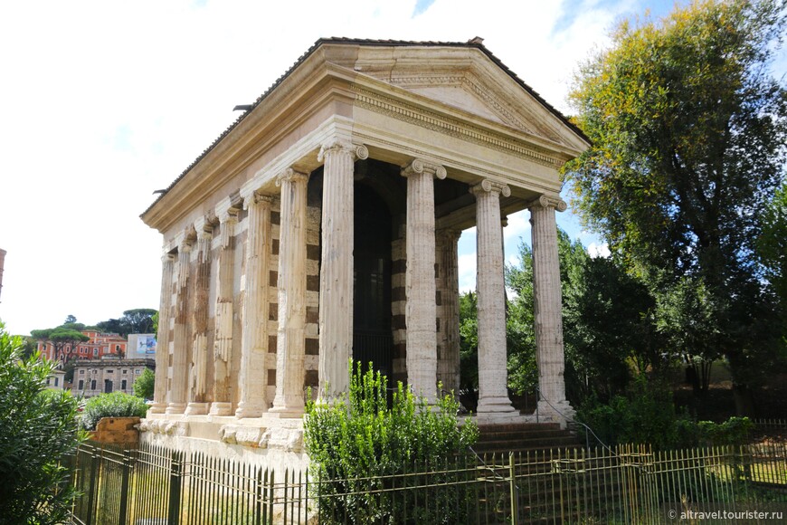 Храм Портуна.
