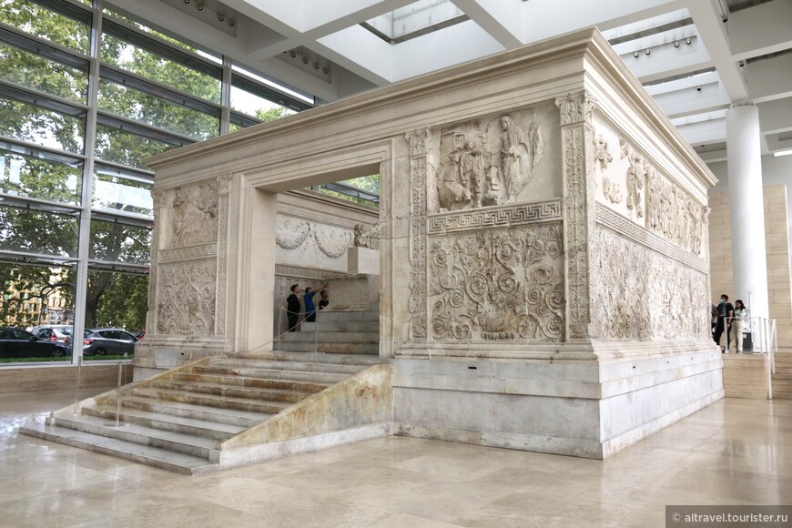 Рим античный: Алтарь мира и мавзолей Августа