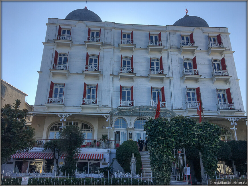 Исторический отель Splendid Palace Hotel, построенный в 1908 году. 
