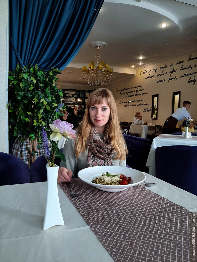Кафе Вишневый сад — милая едальня с видом на дмитровский Кремль