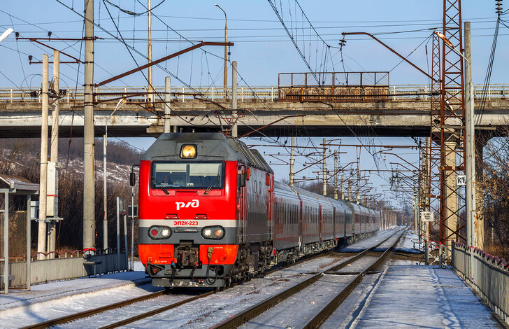 Поезд Санкт-Петербург — Курск