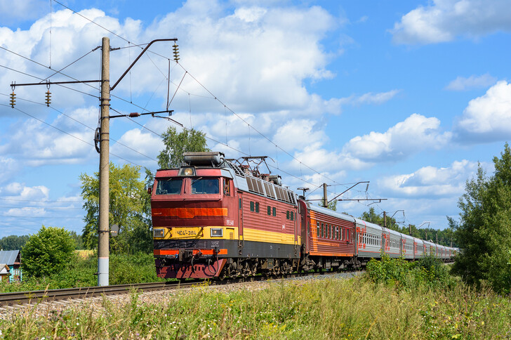 Поезд Санкт-Петербург — Череповец