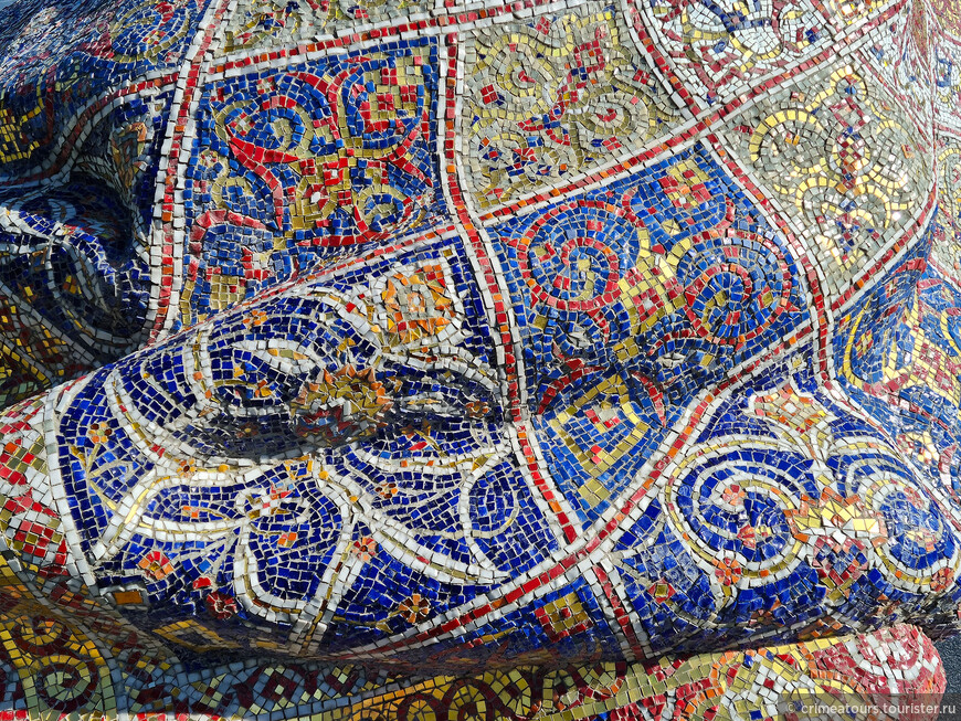Копытами по персидскому ковру