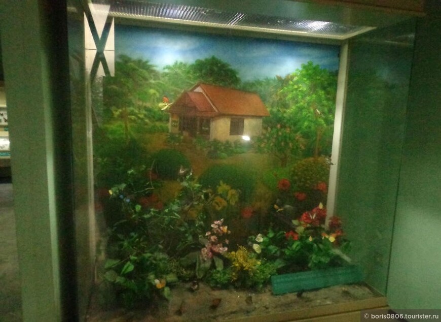 Небольшой музей с мелкими экспонатами и садом, куда иногда пускают бесплатно