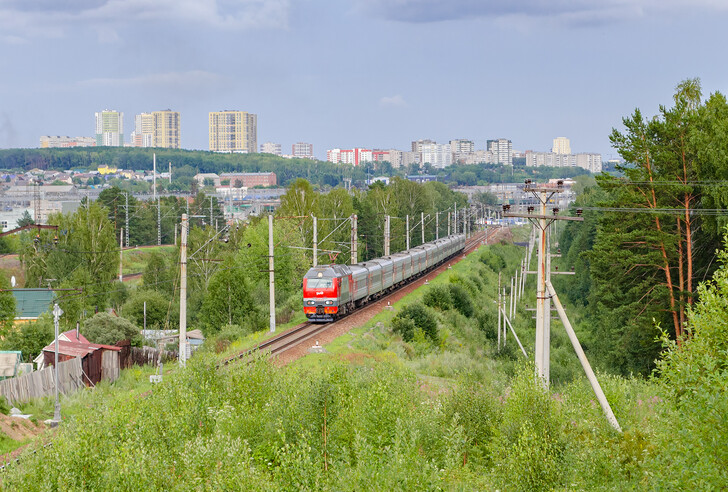 Поезд Екатеринбург — Адлер (Сочи)