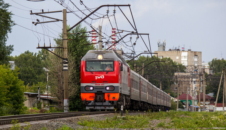 Поезд Новосибирск — Барнаул