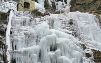 В Крыму замёрз самый высокий водопад