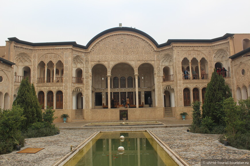 Традиционные дома и сады Персии