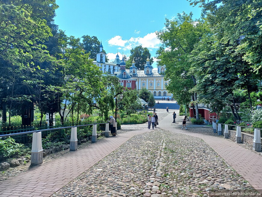 Святыни земли Псковской: Печоры и Изборск