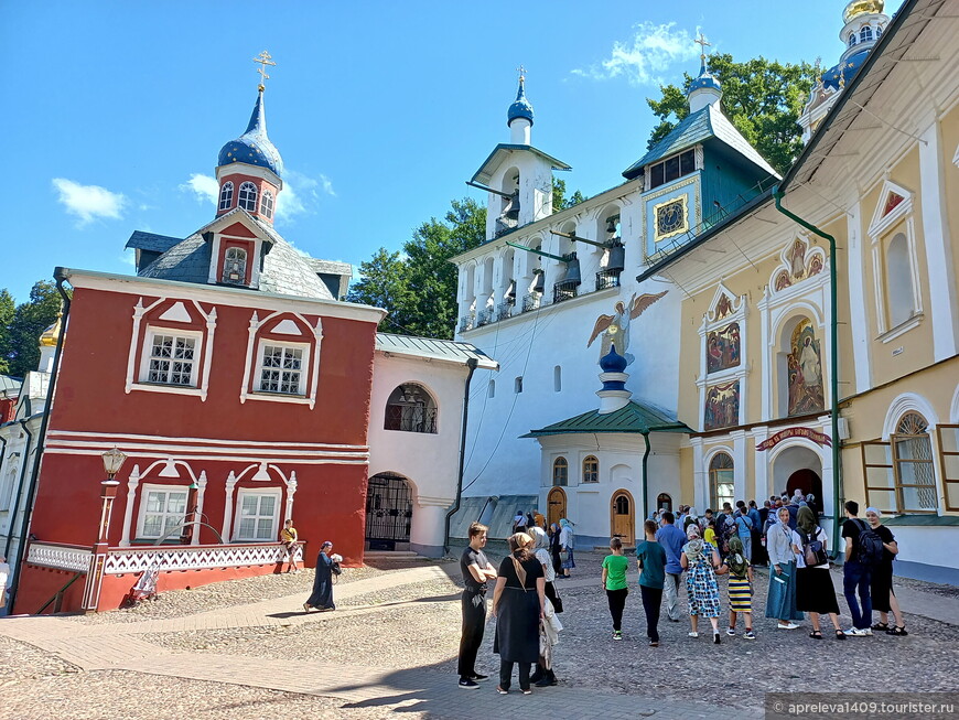 Святыни земли Псковской: Печоры и Изборск