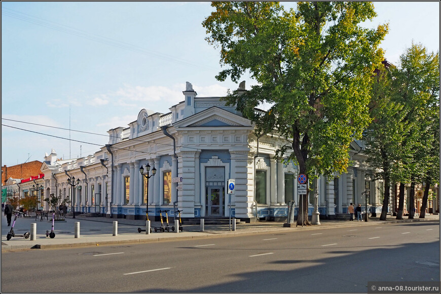 По историческому центру Иркутска 