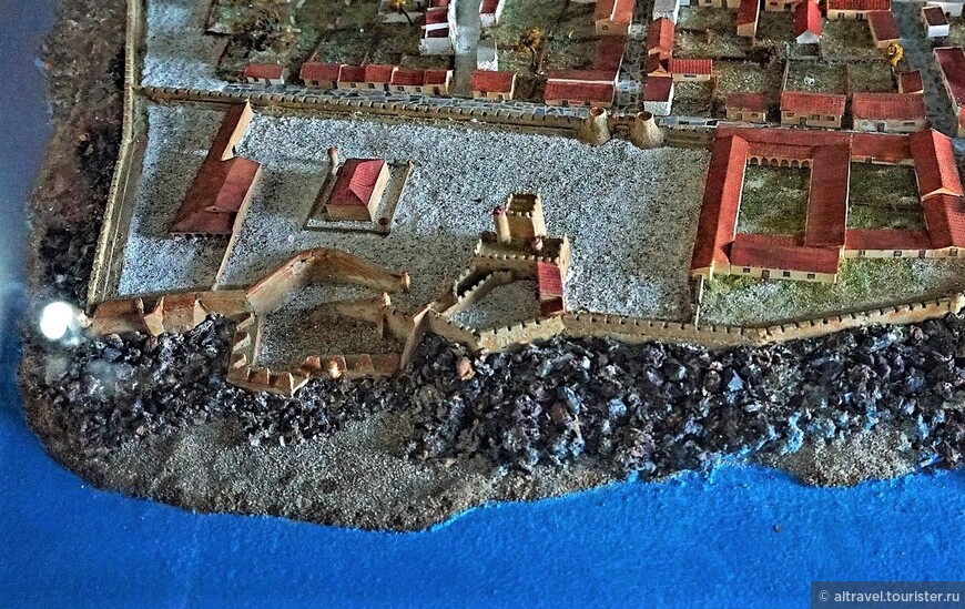 Модель крепости Осама (представлена в Музее королевских домов).