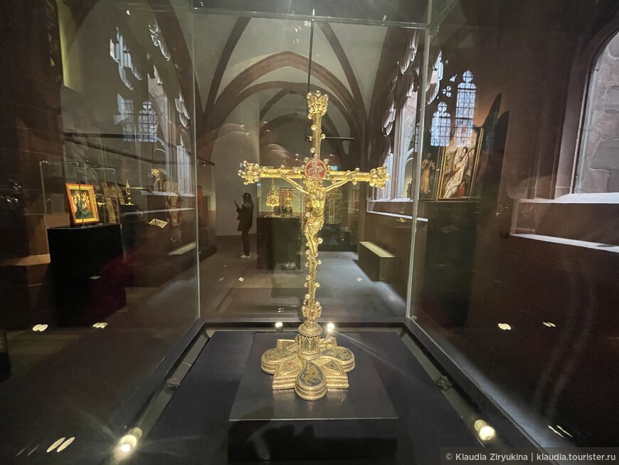 Крест Зигфрида.Средний Рейн, около 1370 года.