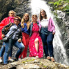 С туристами у Гвелетского водопада