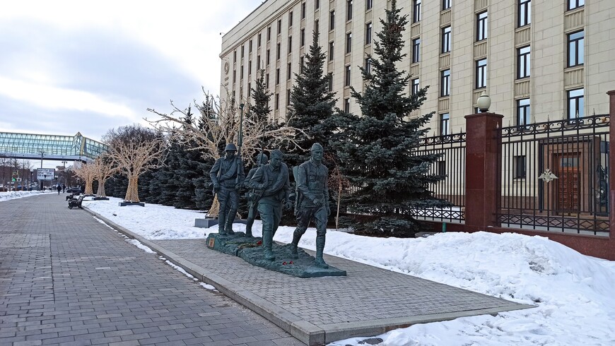 Фрунзенская набережная, Москва