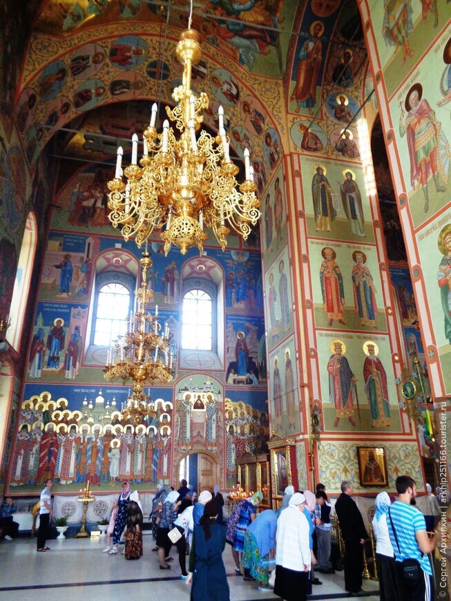 Прекрасный и древний Софийский  собор в Тобольске в стиле сибирского барокко