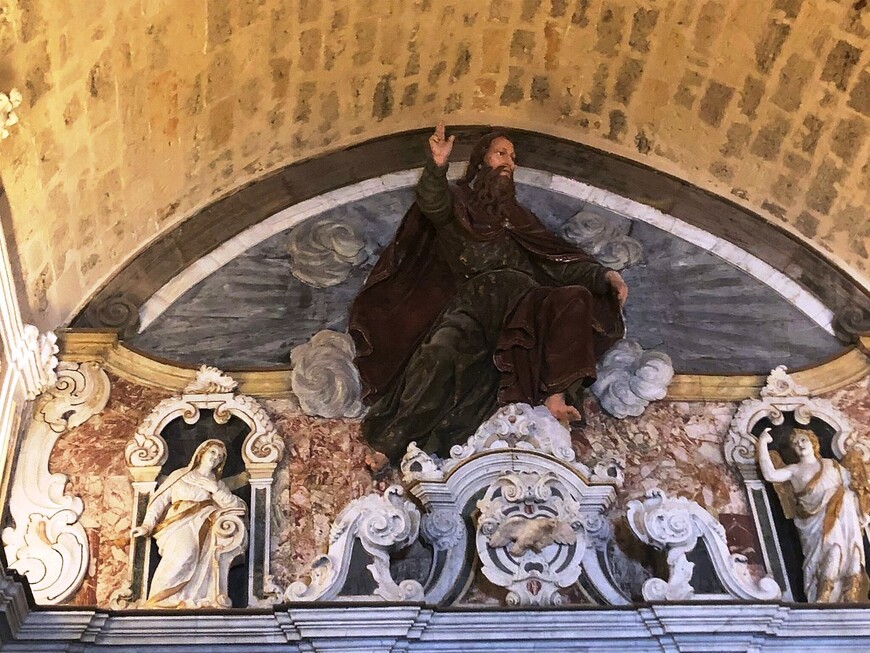 Сантуарио (Святилище) Святого  Вито в одноименном городке — в красивом месте на востоке Сицилии
