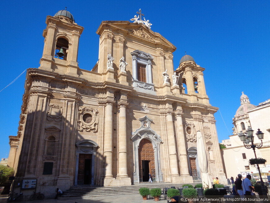 Главный храм древней Марсалы — ее барочный Кафедральный собор 