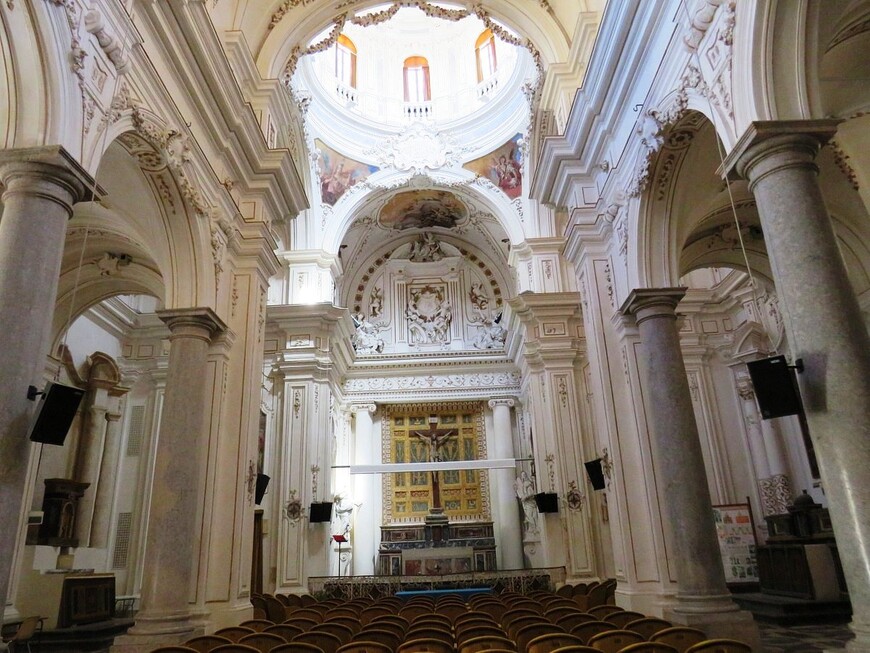 Красивая барочная церковь Пургаторио в центре древней Марсалы на Западе Сицилии