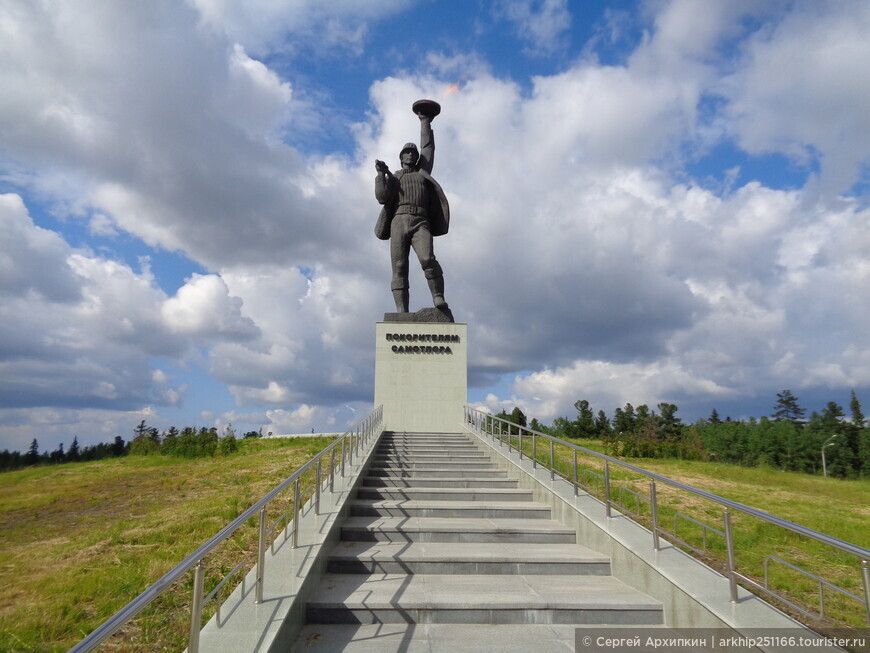 Памятник «Покорителям Самотлора» — главный монумент Нижневартовска