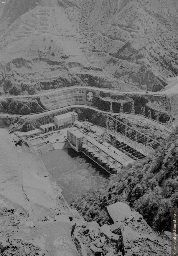 Нурекская ГЭС и окрестности