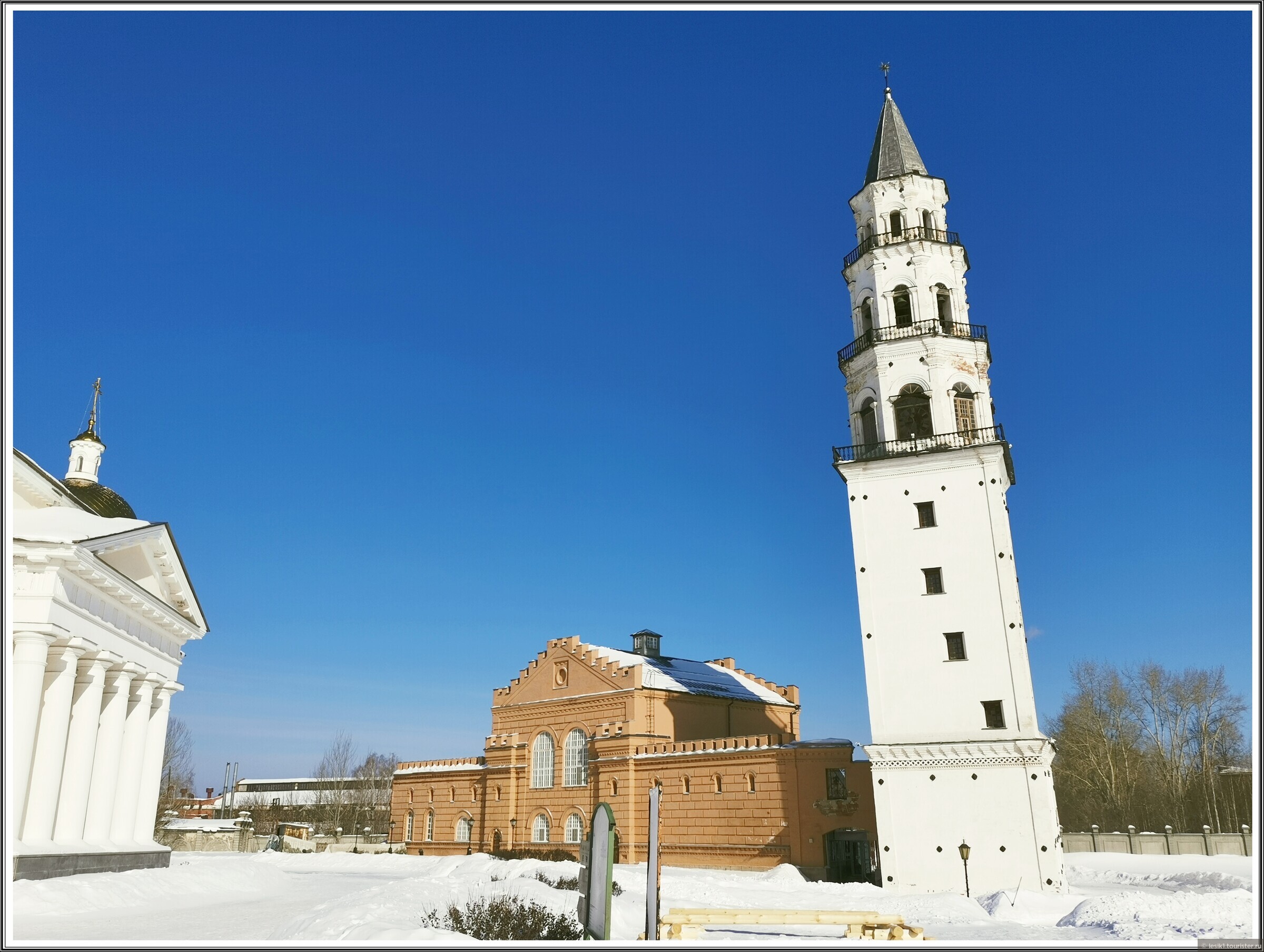 наклонная башня в невьянске