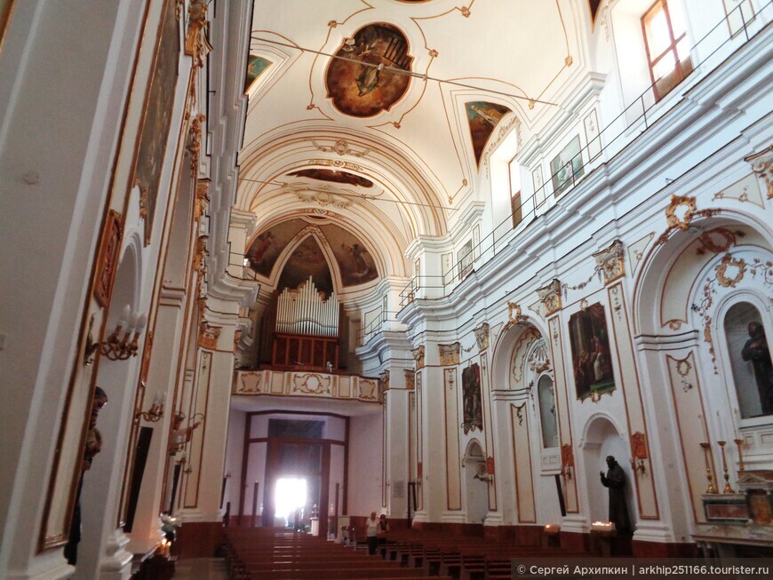 Церковь Иммаколата (Basilica della Beata Maria Vergine Immacolata) в Агридженто на юге Сицилии