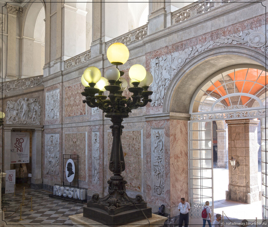 Королевский дворец в Неаполе (Palazzo Reale di Napoli)