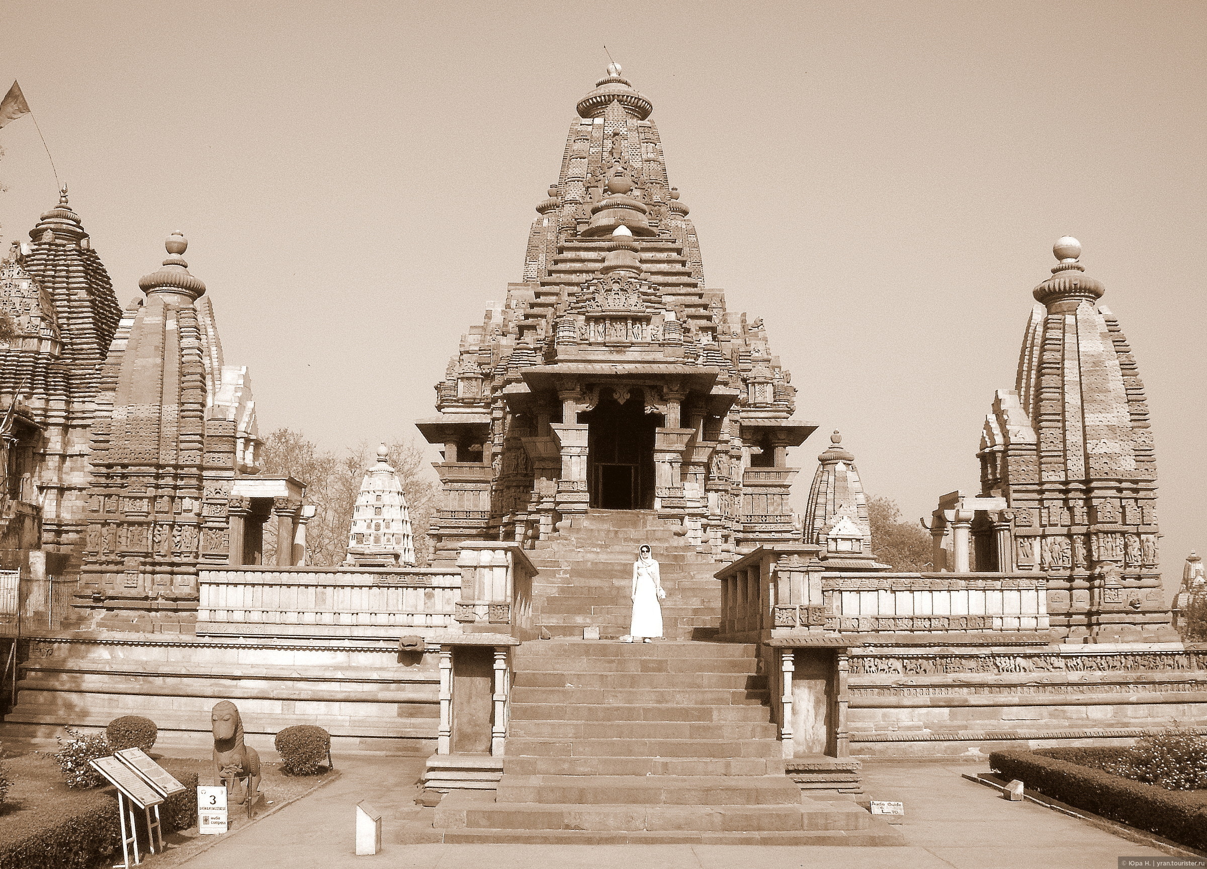 Temple of love. Храм Лакшмана в Индии. Храм Вишну в Индии. Temple of Love rasa.