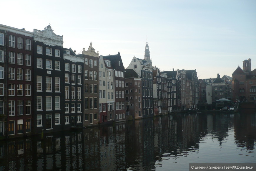 Амстердамские домики и канал
