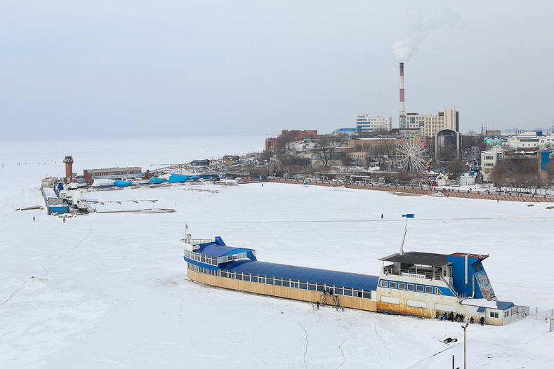 Кругосветка началась перелетом Москва-Владивосток. Проект Семьи мира.