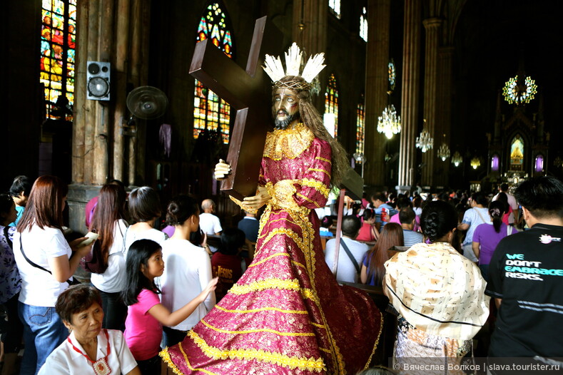 Церковь Сан Себастьян в Маниле. Самая большая металлическая церковь в мире.