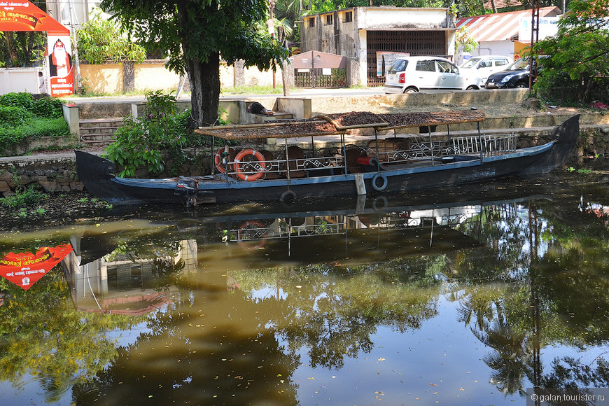 Кочин — один круизный день: круиз на лодке по каналам и озеру Вембанад, часть 1