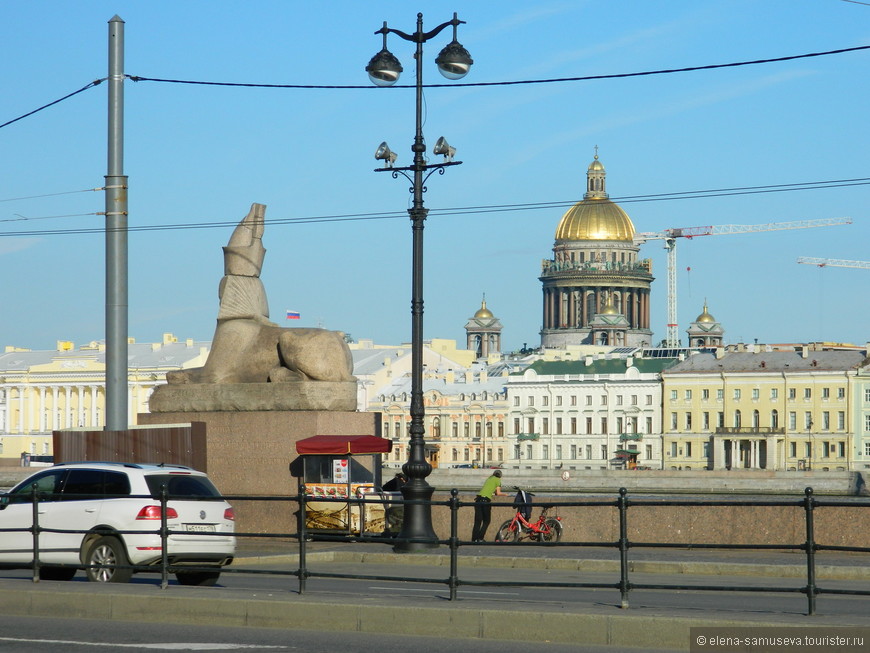 Прогулка по Васильевскому - Наводнения, Блокада, Художники и Президент России