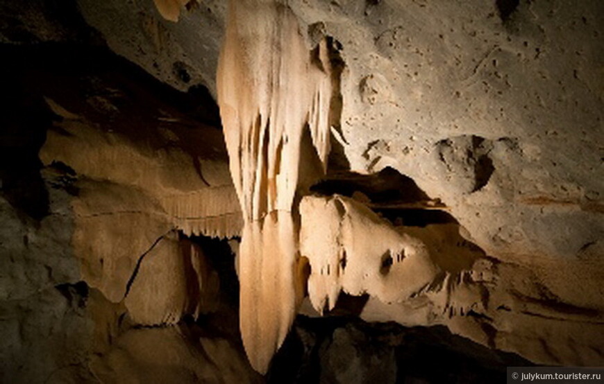 Фотография - с сайта пещеры Аль Хута
