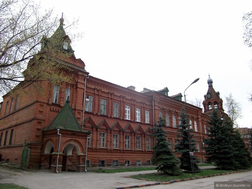 Духовное училище (сейчас медицинский факультет Ульяновского университета)