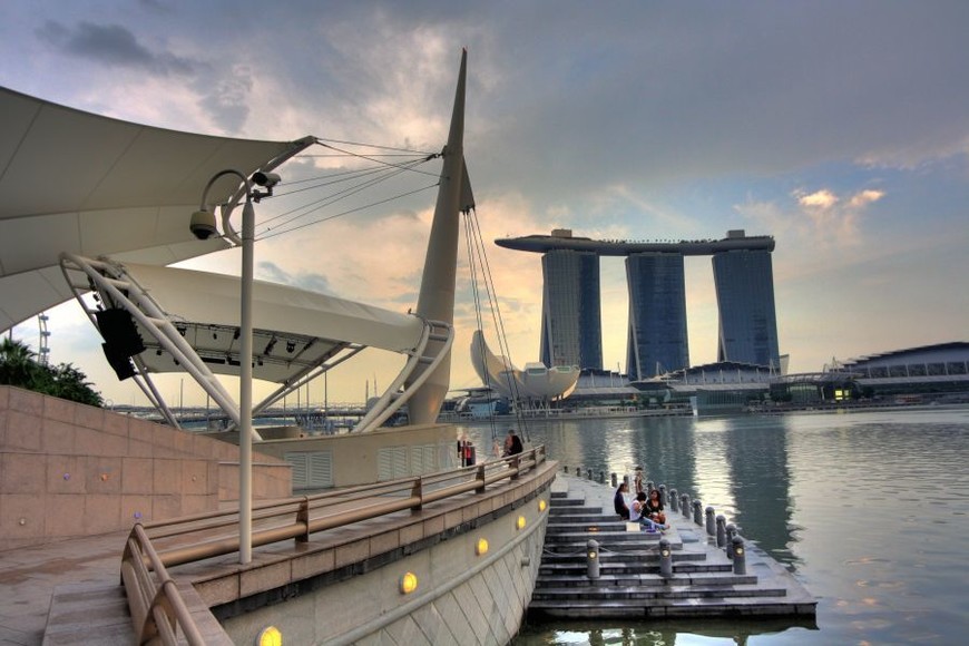 24 часа на Сингапур