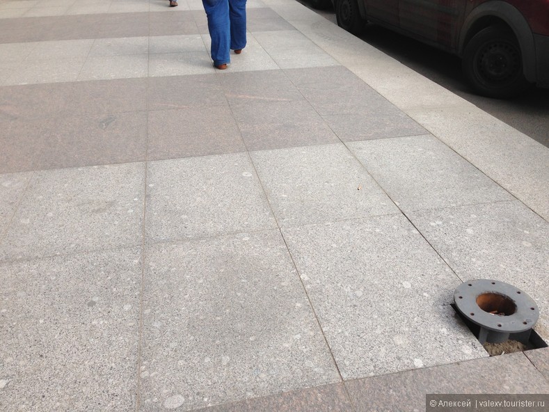Замена тротуарной плитки на Кирочной улице