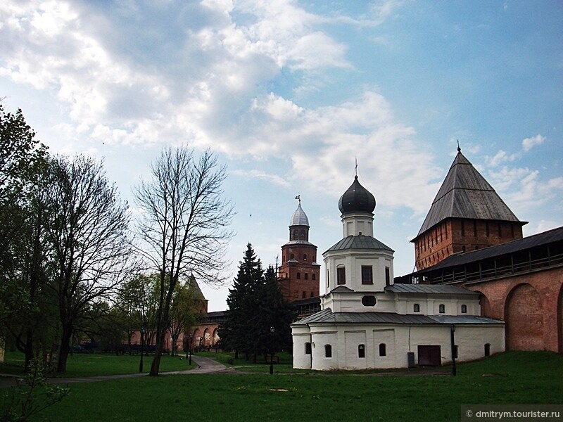 Покровская церковь в южной части кремля