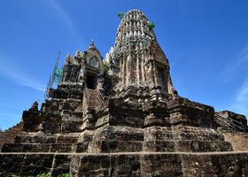 Храм Ват Ратчабурана . Аюттайя.