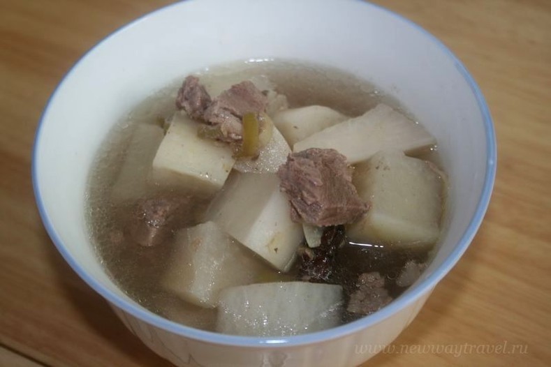 Тибетская кухня: суп из мяса яка с редькой лобо