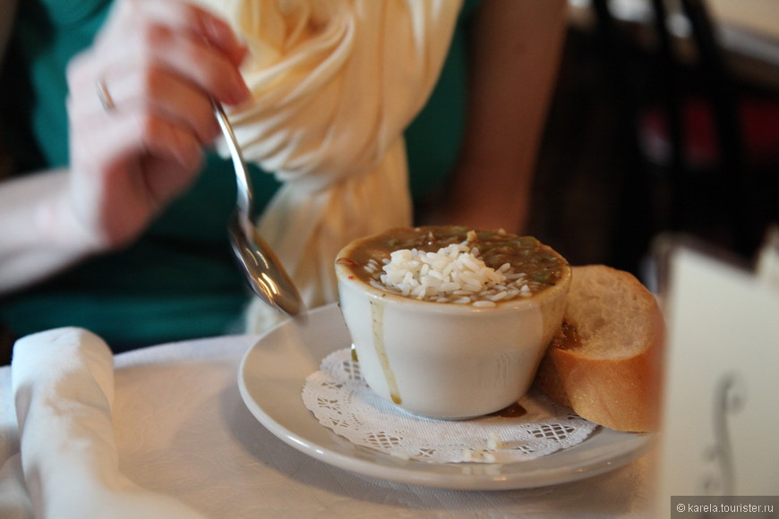 Суп гамбо (или гумбо) - чрезвычайно густой и острый суп