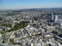 Франкфурт с небоскреба — финансовый центр Германии.